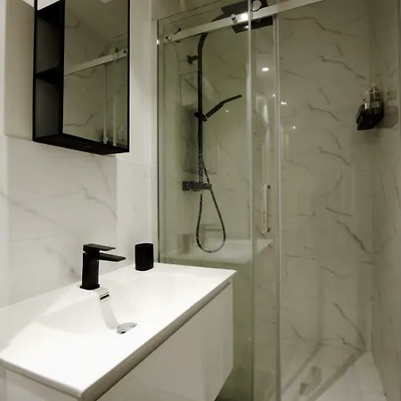 Family In Διαμέρισμα Παρίσι